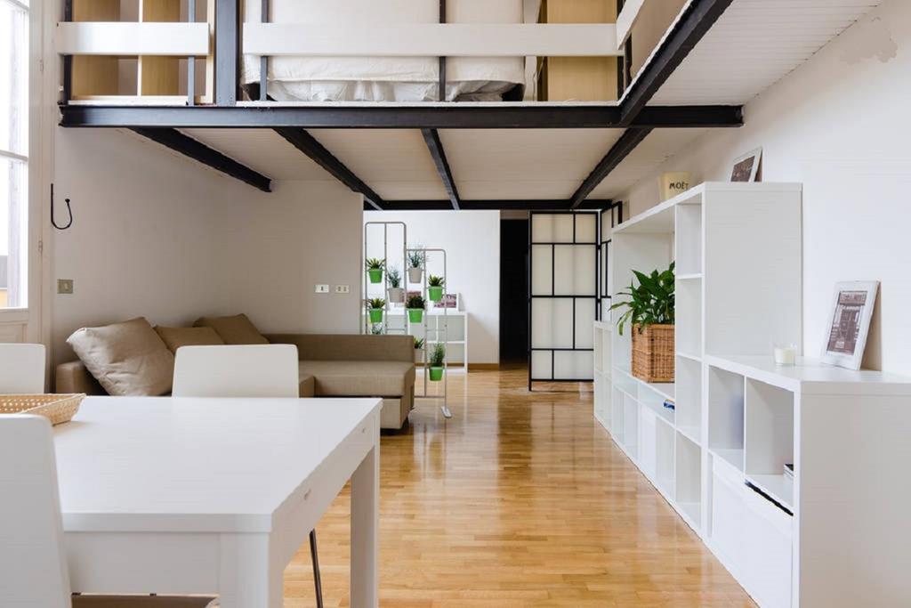 V12 Design Apartments Milánó Szoba fotó