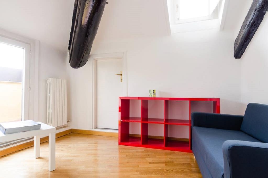 V12 Design Apartments Milánó Szoba fotó